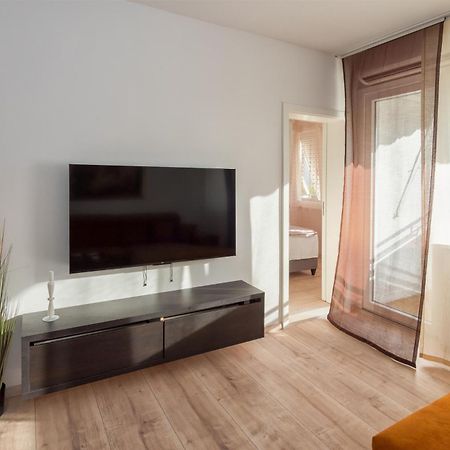 3-Bedroom Sea View Apartment - Balcony, Elevator - Spinut, Split Exteriér fotografie