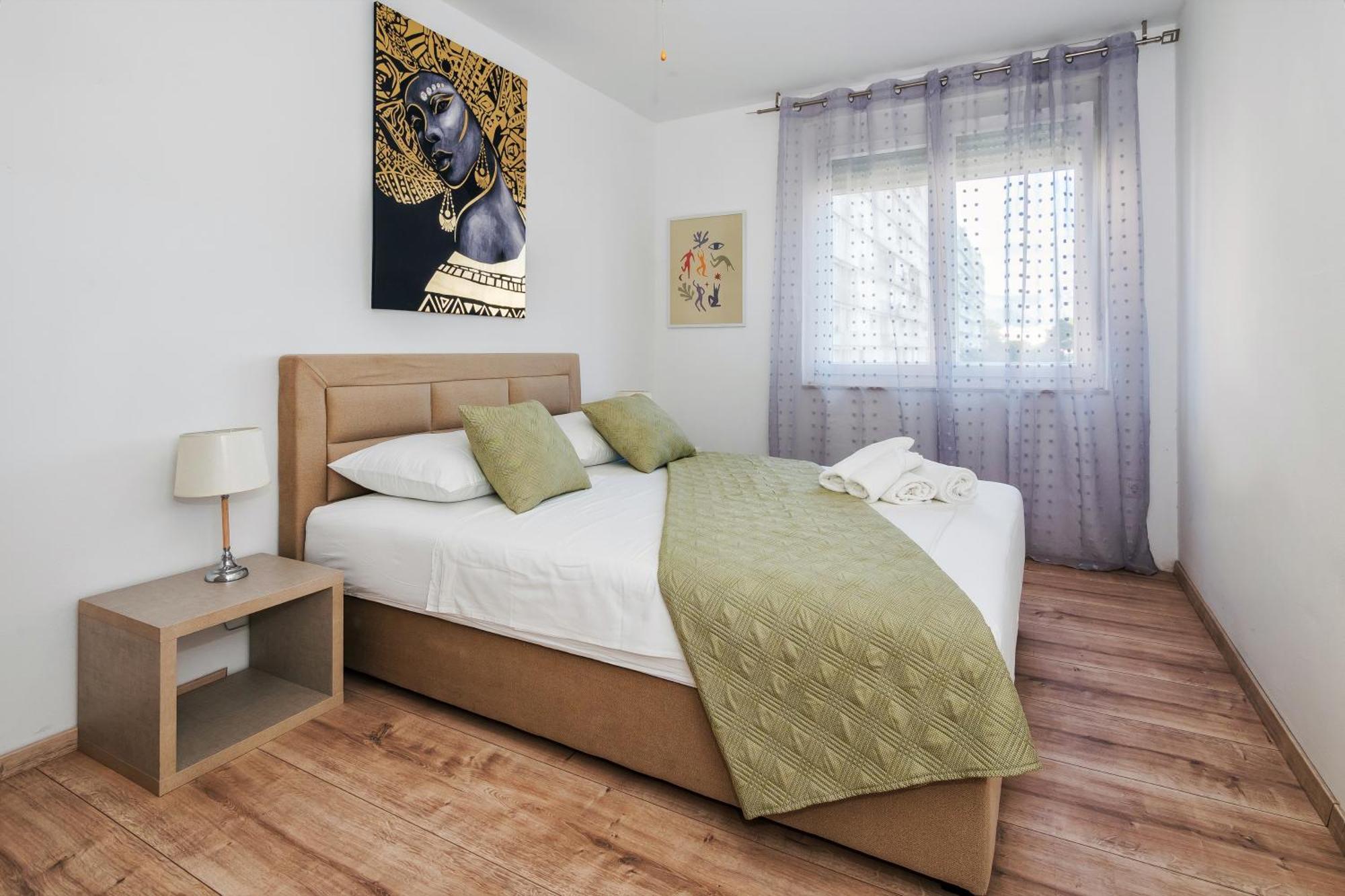 3-Bedroom Sea View Apartment - Balcony, Elevator - Spinut, Split Exteriér fotografie