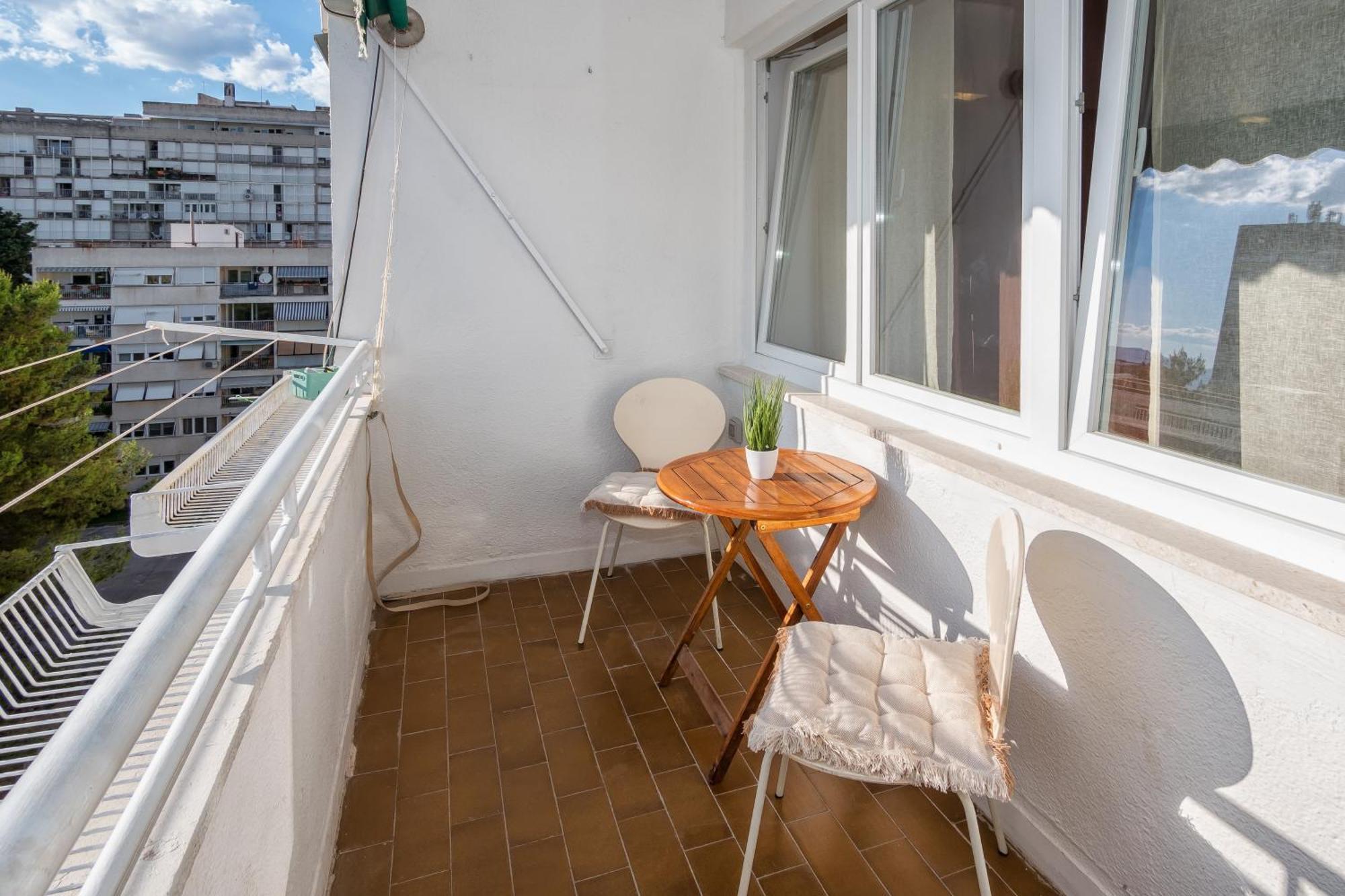 3-Bedroom Sea View Apartment - Balcony, Elevator - Spinut, Split Exteriér fotografie